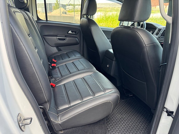 Volkswagen Amarok 5 of 5