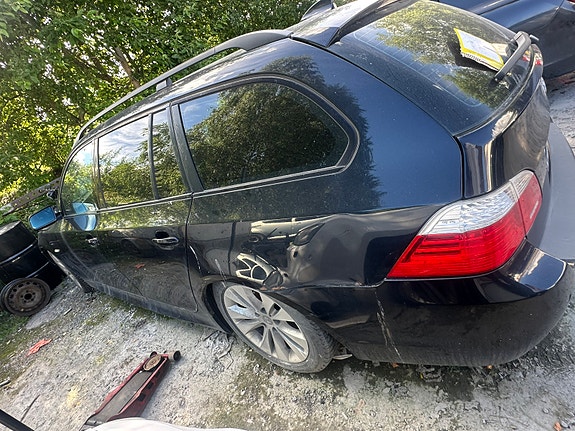 BMW 520d 4 of 5