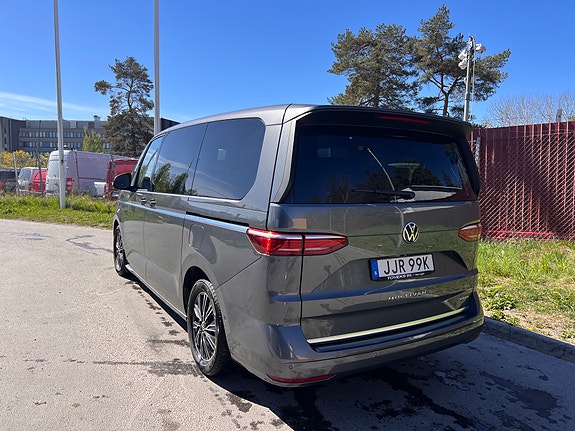 Volkswagen Multivan 5 of 5