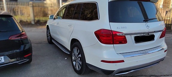 Mercedes-Benz GL350 5 of 5