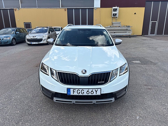 Skoda Octavia Scout 6 of 20
