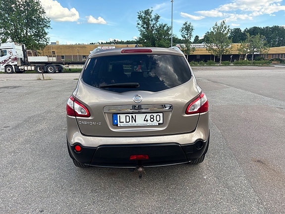 Nissan Qashqai+2 3 of 5