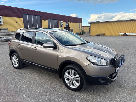 Nissan Qashqai+2 5 of 5