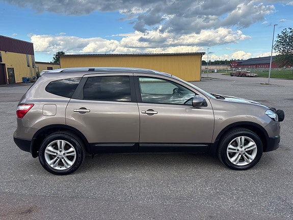 Nissan Qashqai+2 4 of 5
