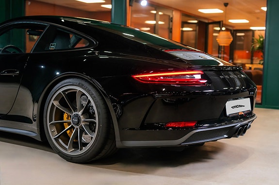Porsche 911 10 of 30
