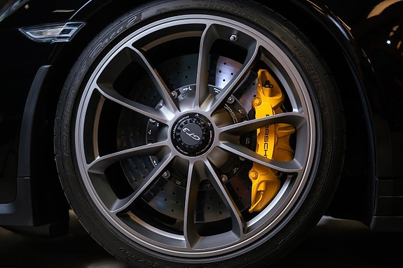 Porsche 911 13 of 30