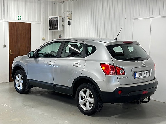 Nissan Qashqai 2 of 5