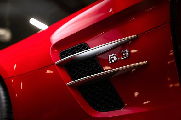 Mercedes-Benz SLS 8 of 30