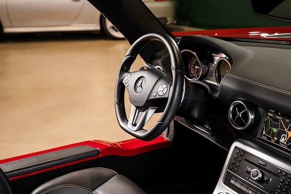 Mercedes-Benz SLS 30 of 30