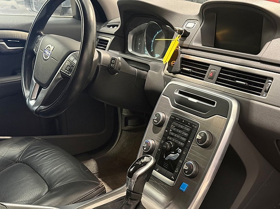 Volvo XC70 7 of 7