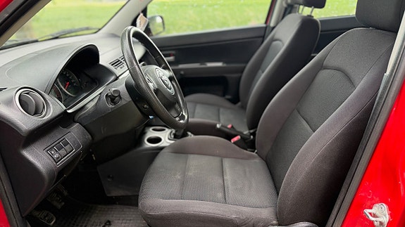Mazda 2 10 of 15
