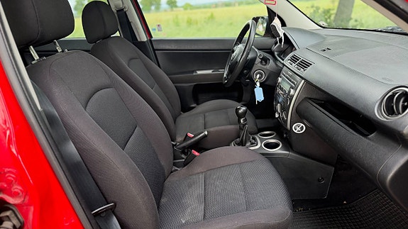 Mazda 2 11 of 15
