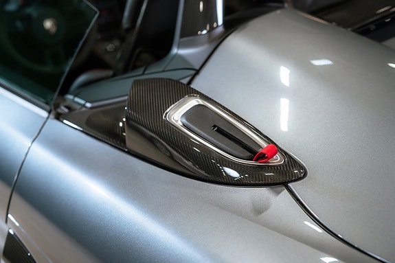 Porsche 718 Spyder RS 16 of 30