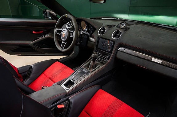 Porsche 718 Spyder RS 30 of 30