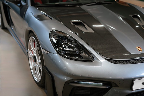 Porsche 718 Spyder RS 10 of 30