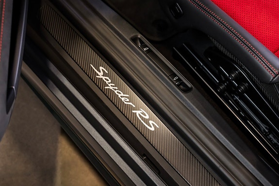 Porsche 718 Spyder RS 22 of 30