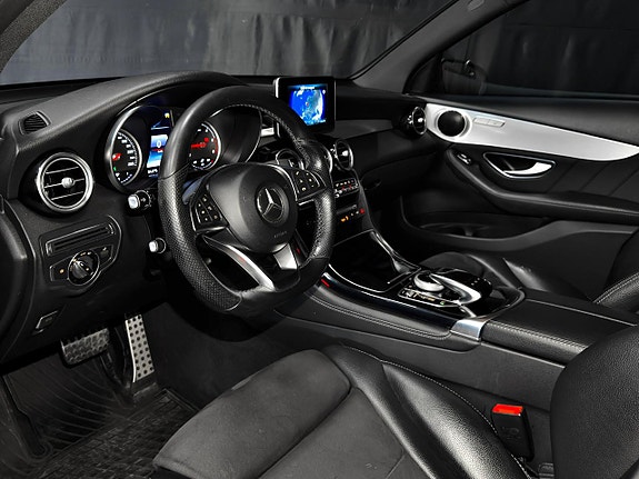 Mercedes-Benz GLC220 d 17 of 30
