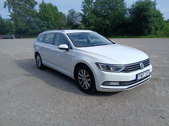 Volkswagen Passat 3 of 5