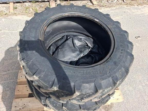 TRAKTOR DÄCK 280/85R24 2ST 2 of 4