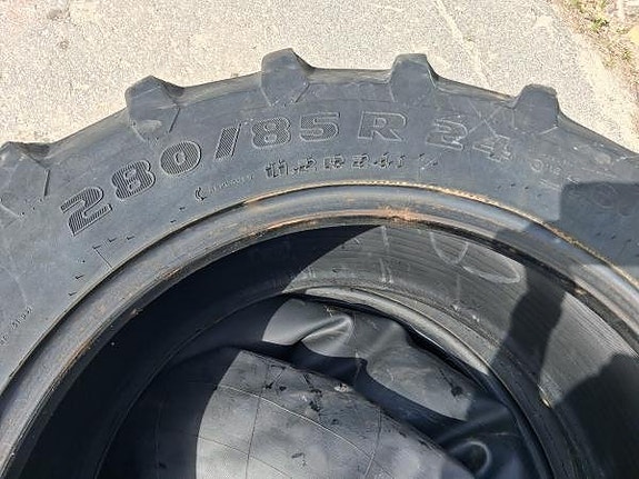 TRAKTOR DÄCK 280/85R24 2ST 3 of 4