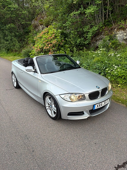 BMW 135i 7 of 16