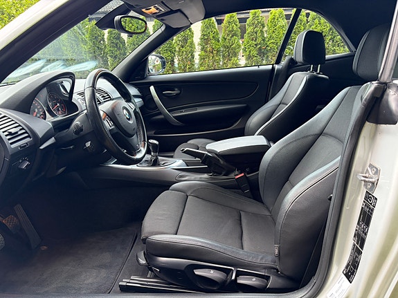 BMW 135i 14 of 16