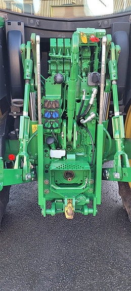 John Deere 6130R AP TRAKTOR FR.LYFT 6 of 9