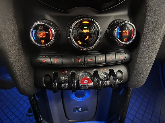 MINI Cooper 23 of 27