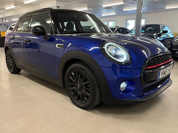 MINI Cooper 12 of 27