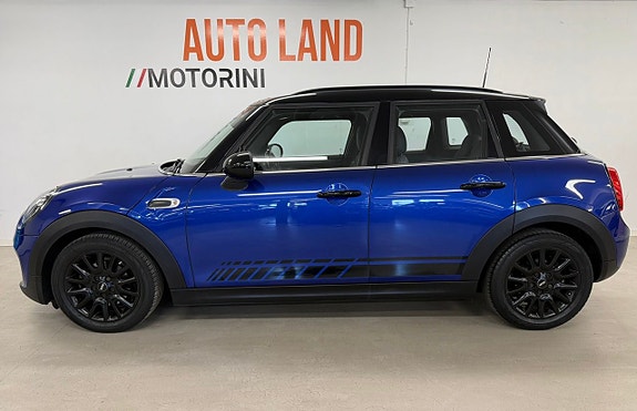 MINI Cooper 4 of 5