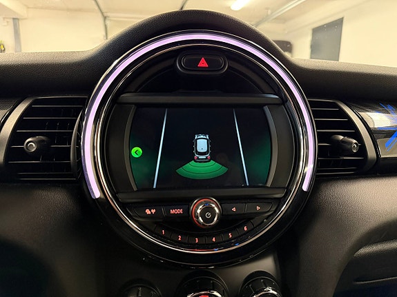 MINI Cooper 20 of 27