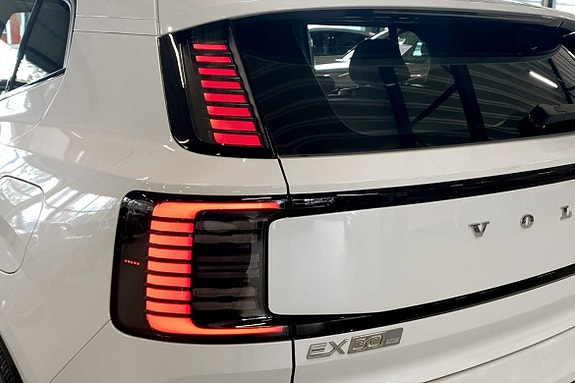 Volvo EX30 12 of 15