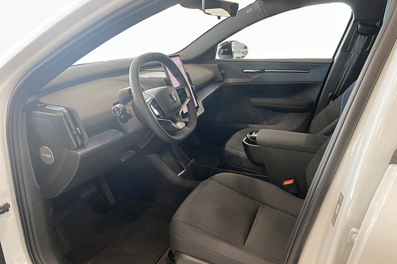 Volvo EX30 5 of 15