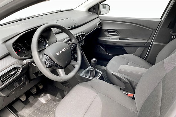 Dacia Sandero 5 of 5