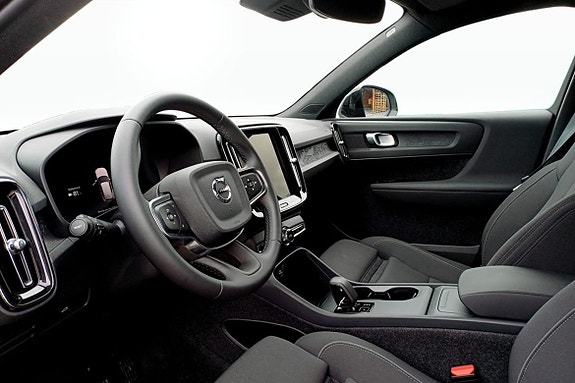 Volvo EX40 5 of 5
