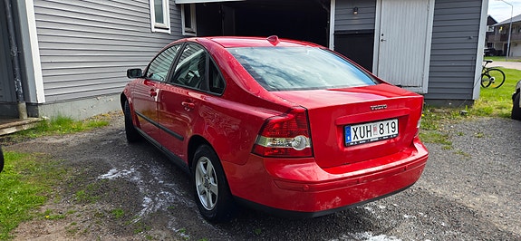 Volvo S40 3 of 5