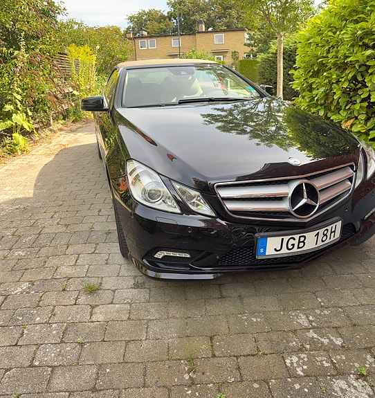 Mercedes-Benz E200 7 of 14