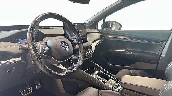 Skoda Enyaq Coupe RS 7 of 24