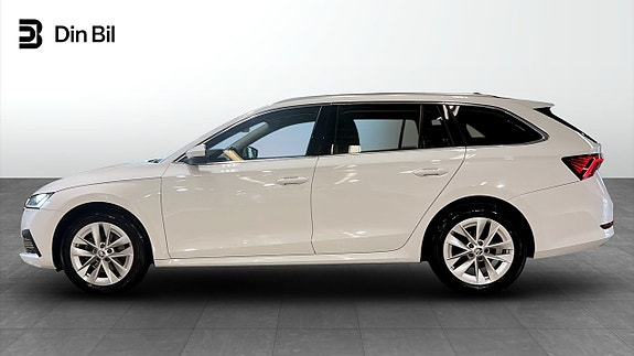 Skoda Octavia 2 of 5