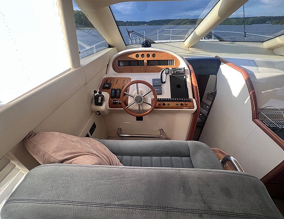 Azimut 52 Flybridge 8 of 12
