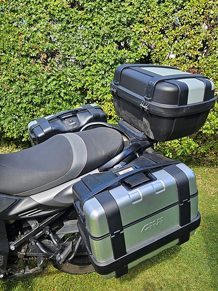 Suzuki DL650A V-Strom 4 of 13