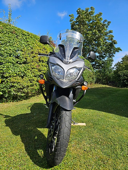 Suzuki DL650A V-Strom 6 of 13