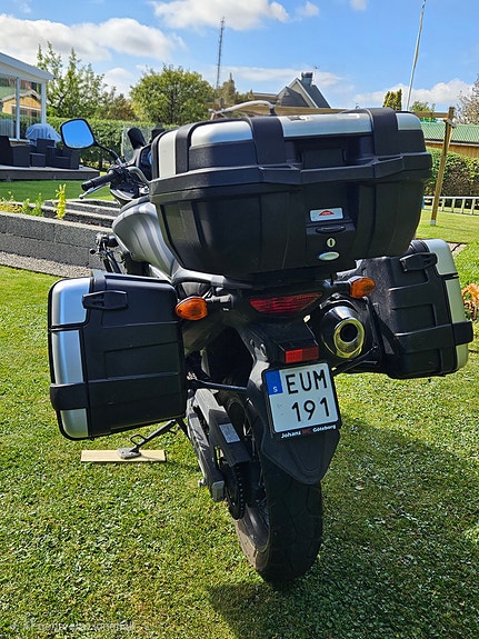 Suzuki DL650A V-Strom 13 of 13