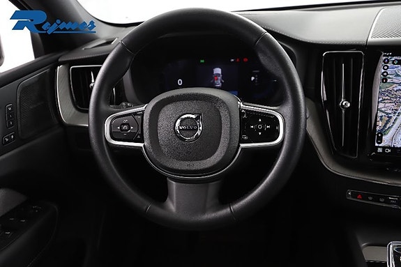 Volvo XC60 4 of 30