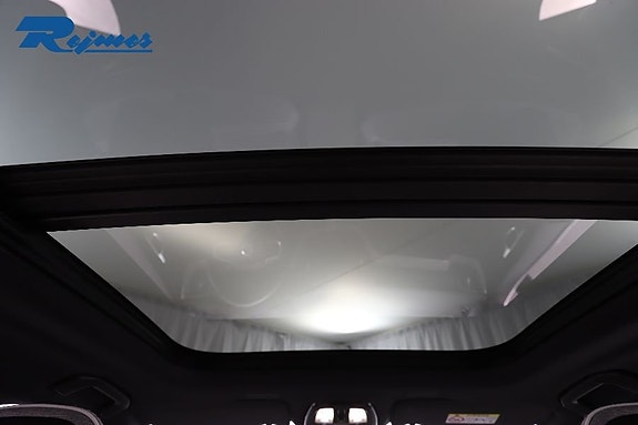 Volvo XC60 9 of 30