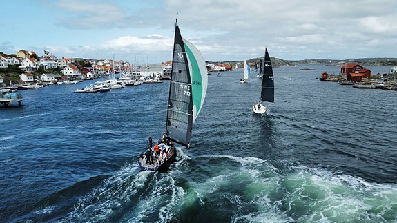 FinnFlyer 36 i nära nyskick, välutrustad, Racer/cruiser 5 of 9