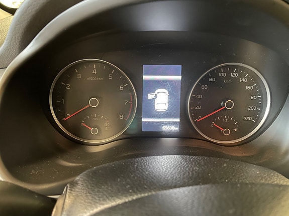 Kia Stonic 6 of 6