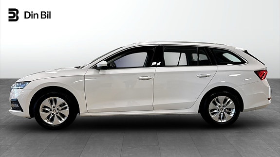 Skoda Octavia 2 of 5