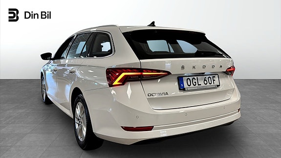 Skoda Octavia 3 of 5