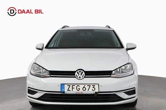 Volkswagen Golf VII 2 of 19